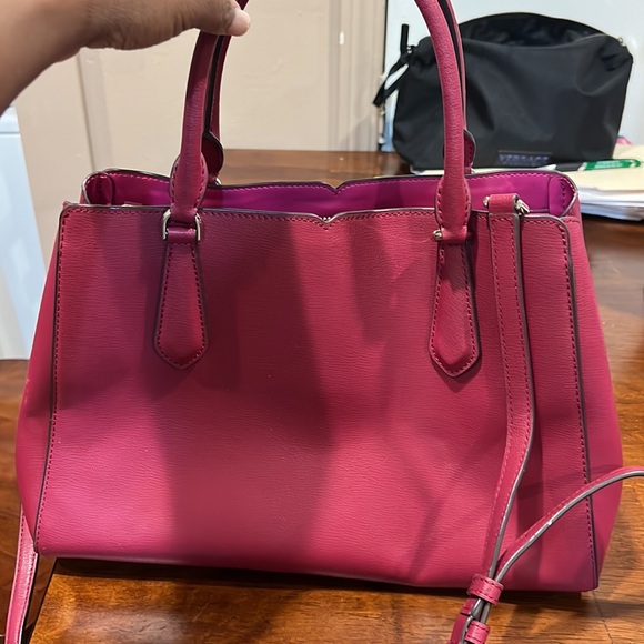 Kate Spade on carried it for one week….In great condition - Picture 2 of 4